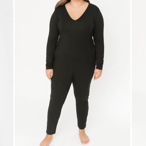 THE FRIDAY ROMPER IN MIDNIGHT BLACK